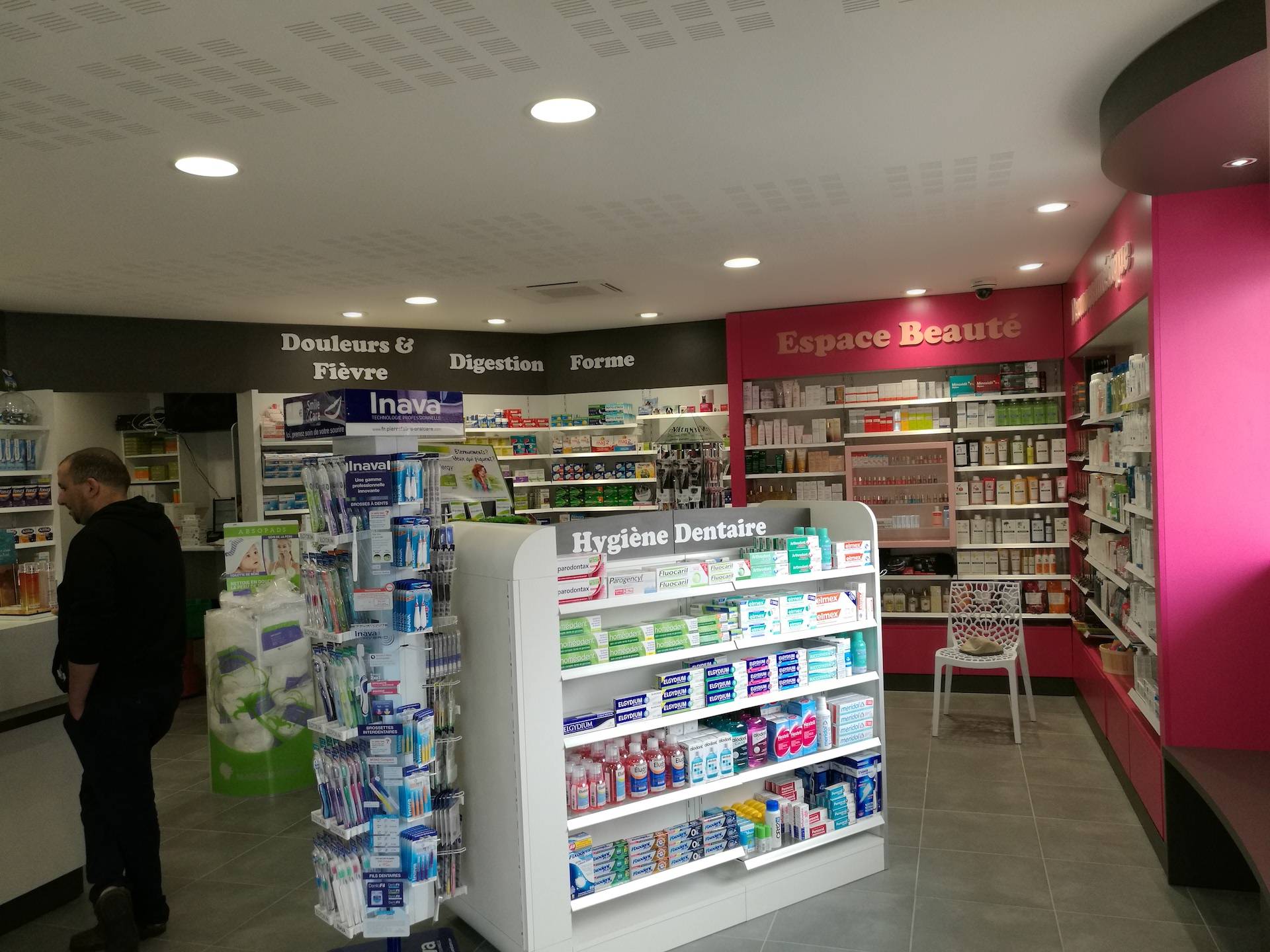 Pharmacie de l’aéroport (64)