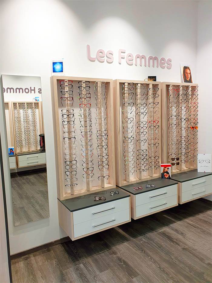 jcd-agencement-presentoir-lunettes-femmes
