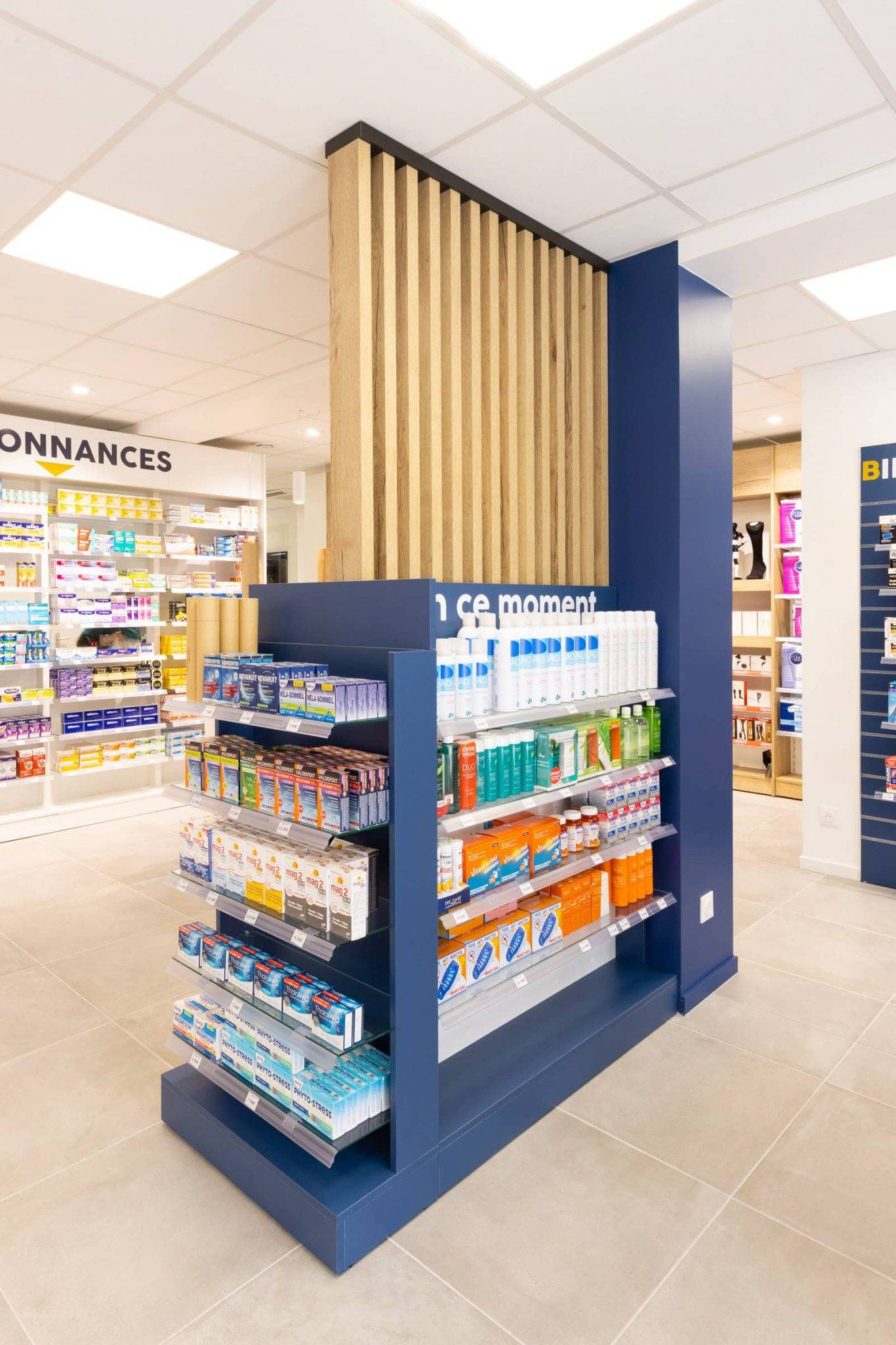 pharmacie-gondole-claustra