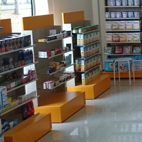 Gondole murale ou vitrine, agencement magasin JCDA